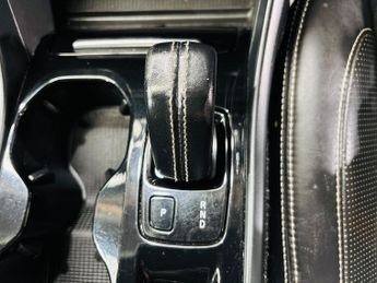 Volvo XC40 2.0 D3 R-Design Auto Euro 6 (s/s) 5dr