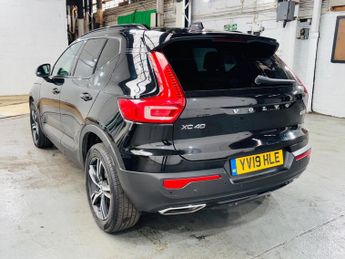 Volvo XC40 2.0 D3 R-Design Auto Euro 6 (s/s) 5dr