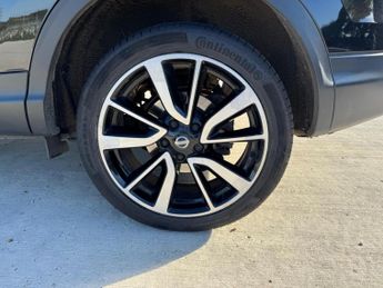 Nissan Qashqai 1.2 DIG-T Tekna XTRON Euro 6 (s/s) 5dr