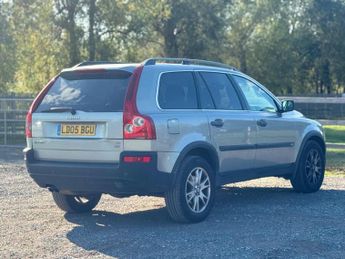 Volvo XC90 2.4 D5 SE Geartronic 5dr