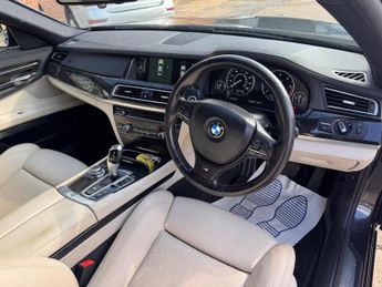 BMW 7 Series 3.0 730d M Sport Saloon 4dr Diesel Auto Euro 5 (s/s) (258 ps)