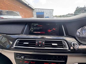 BMW 7 Series 3.0 730d M Sport Saloon 4dr Diesel Auto Euro 5 (s/s) (258 ps)