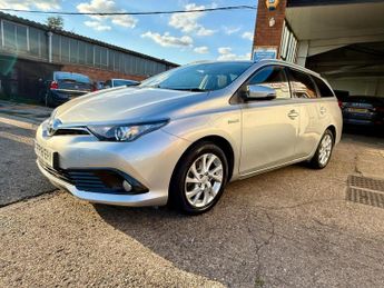 Toyota Auris 1.8 VVT-h Icon Tech Touring Sports CVT Euro 6 (s/s) 5dr