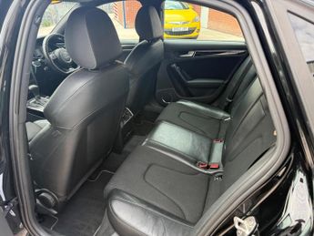 Audi A4 2.0 TDI Black Edition Multitronic Euro 5 (s/s) 4dr