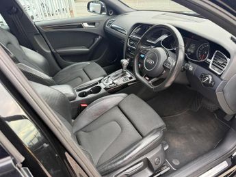Audi A4 2.0 TDI Black Edition Multitronic Euro 5 (s/s) 4dr