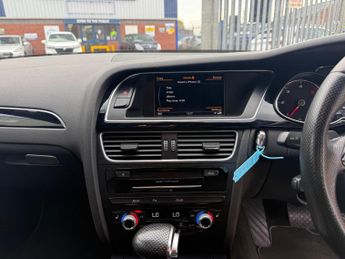 Audi A4 2.0 TDI Black Edition Multitronic Euro 5 (s/s) 4dr