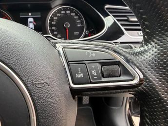 Audi A4 2.0 TDI Black Edition Multitronic Euro 5 (s/s) 4dr