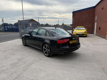 Audi A4 2.0 TDI Black Edition Multitronic Euro 5 (s/s) 4dr