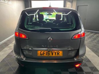 Renault Scenic 1.5 dCi Dynamique TomTom EDC Euro 5 5dr
