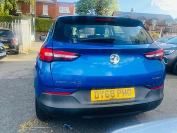 Vauxhall Grandland X 1.5 Turbo D BlueInjection SE Auto Euro 6 (s/s) 5dr