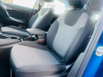 Vauxhall Grandland X 1.5 Turbo D BlueInjection SE Auto Euro 6 (s/s) 5dr