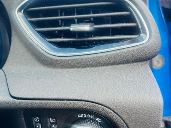 Vauxhall Grandland X 1.5 Turbo D BlueInjection SE Auto Euro 6 (s/s) 5dr