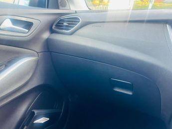 Vauxhall Grandland X 1.5 Turbo D BlueInjection SE Auto Euro 6 (s/s) 5dr