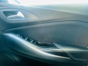 Vauxhall Grandland X 1.5 Turbo D BlueInjection SE Auto Euro 6 (s/s) 5dr