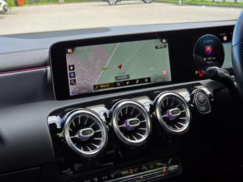 Mercedes-Benz CLA 1.3 CLA180 AMG Line (Premium Plus 2) Coupe 7G-DCT Euro 6 (s/s) 4