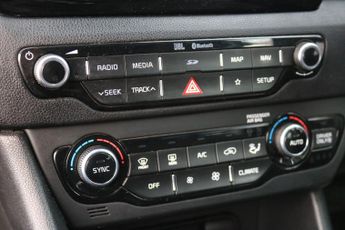 Kia Niro 1.6h GDi 3 DCT Euro 6 (s/s) 5dr ( 16in Alloy)