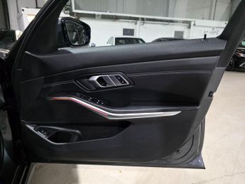 BMW 3 Series 2.0 320d MHT M Sport Touring Auto Euro 6 (s/s) 5dr