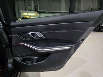 BMW 3 Series 2.0 320d MHT M Sport Touring Auto Euro 6 (s/s) 5dr