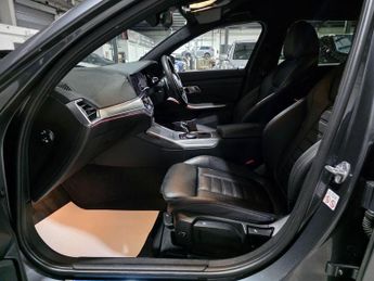 BMW 3 Series 2.0 320d MHT M Sport Touring Auto Euro 6 (s/s) 5dr