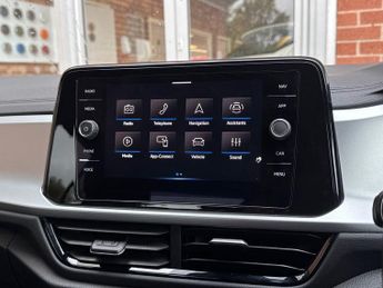 Volkswagen T-Roc 1.5 TSI Match DSG Euro 6 (s/s) 5dr