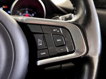 Jaguar E-PACE 2.0 D150 R-Dynamic S Euro 6 (s/s) 5dr