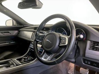 Jaguar XF 2.0d R-Sport Auto AWD Euro 6 (s/s) 4dr