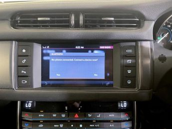 Jaguar XF 2.0d R-Sport Auto AWD Euro 6 (s/s) 4dr