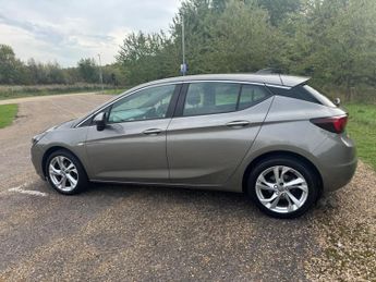 Vauxhall Astra 1.4i Turbo SRi Nav Auto Euro 6 (s/s) 5dr