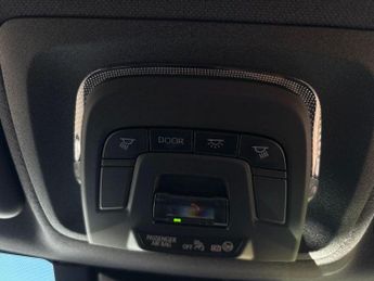Toyota Corolla 1.8 VVT-h Excel Hatchback 5dr Petrol Hybrid CVT Euro 6 (s/s) (14