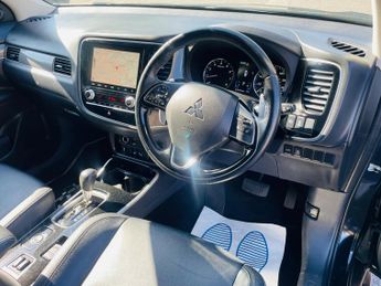 Mitsubishi Outlander 2.0 MIVEC Exceed CVT 4WD Euro 6 (s/s) 5dr