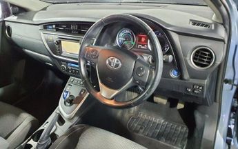 Toyota Auris 1.8 VVT-h Icon+ Touring Sports CVT Euro 5 (s/s) 5dr