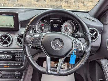 Mercedes-Benz GLA 2.1 GLA220 CDI AMG Line 7G-DCT 4MATIC Euro 6 (s/s) 5dr