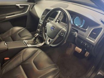 Volvo XC60 2.4 D5 R-Design Lux Nav Geartronic AWD Euro 5 5dr