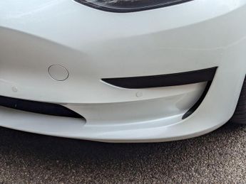 Tesla Model 3 Standard Range Plus Auto RWD 4dr