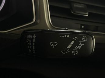 Volkswagen T-Roc 1.5 TSI EVO SE DSG Euro 6 (s/s) 5dr