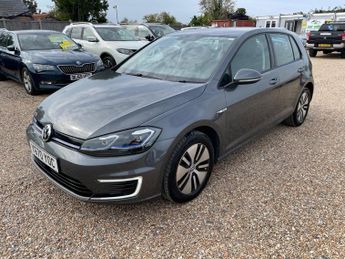 Volkswagen e-Golf 35.8kWh e-Golf Auto 5dr
