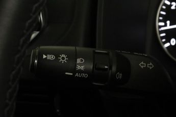 Nissan Qashqai 1.3 DIG-T MHEV Acenta Premium XTRON Euro 6 (s/s) 5dr