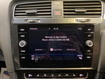 Volkswagen Golf 1.5 TSI EVO BlueMotion Tech SE Nav DSG Euro 6 (s/s) 5dr