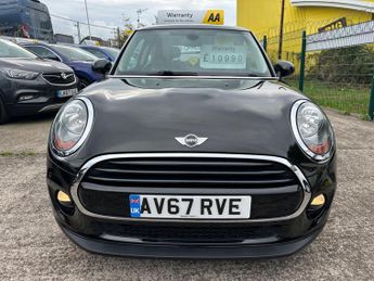MINI Hatch 1.5 Cooper Auto Euro 6 (s/s) 3dr