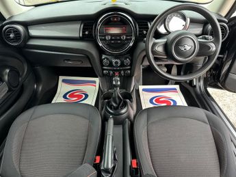 MINI Hatch 1.5 Cooper Auto Euro 6 (s/s) 3dr