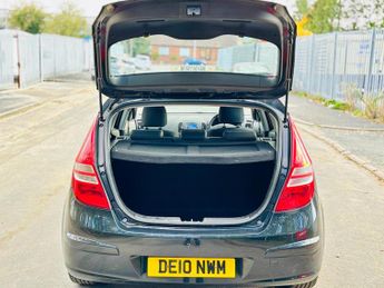 Hyundai i30 1.6 CRDi Comfort Euro 4 5dr