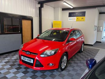 Ford Focus 1.0T EcoBoost Titanium Navigator Euro 5 (s/s) 5dr