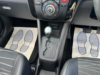 Kia Venga 1.6 3 Auto Euro 5 5dr (Sat Nav)