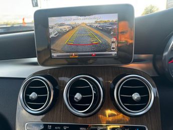 Mercedes-Benz GLC 2.1 GLC220d AMG Line (Premium) Coupe G-Tronic 4MATIC Euro 6 (s/s