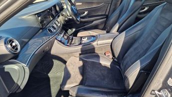 Mercedes-Benz E Class 2.0 E220d AMG Line Saloon 4dr Diesel G-Tronic+ Euro 6 (s/s) (194