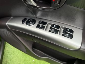 Hyundai Santa Fe 2.2 CRDi Premium Auto 4WD Euro 5 5dr (7 seat)