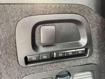 FORD GALAXY TITANIUM