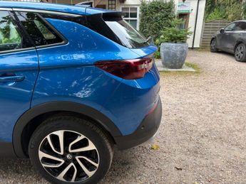 Vauxhall Grandland X 1.2 Turbo Elite Nav Auto Euro 6 (s/s) 5dr