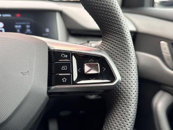 MG MGS5 64kWh Trophy Long Range Auto 5dr