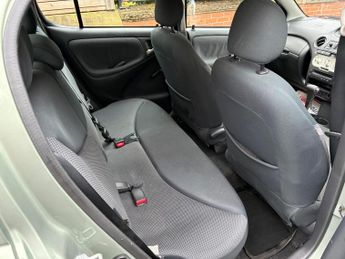 Toyota Yaris 1.3 VVT-i T Spirit 5dr